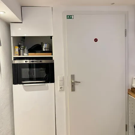 Schoene Souterrain Wohnung In Herzogenrath Exterior photo