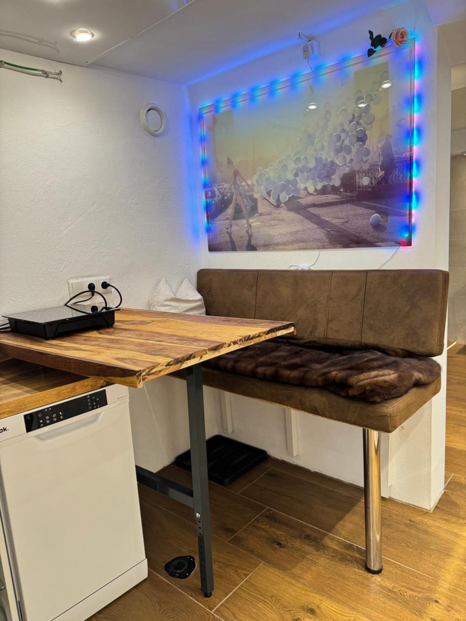 Apartment Schoene Souterrain In